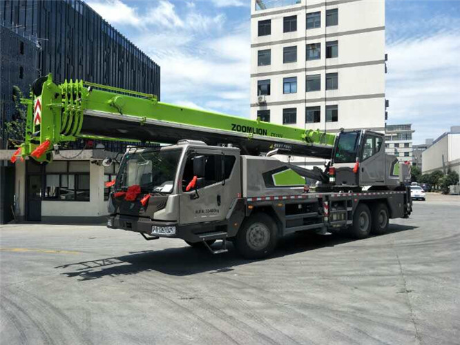 枣阳市跨街广告牌的高空安装注意事项